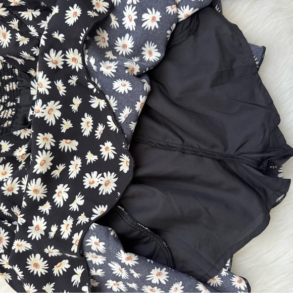 Pink Lily Black Floral Print Skort - Picture 5 of 10